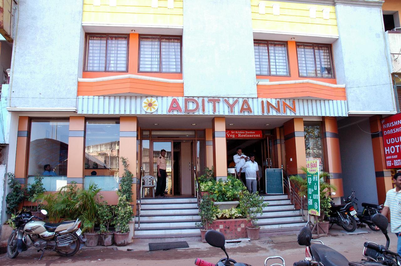 Aditya Inn 蓬蒂切里 外观 照片